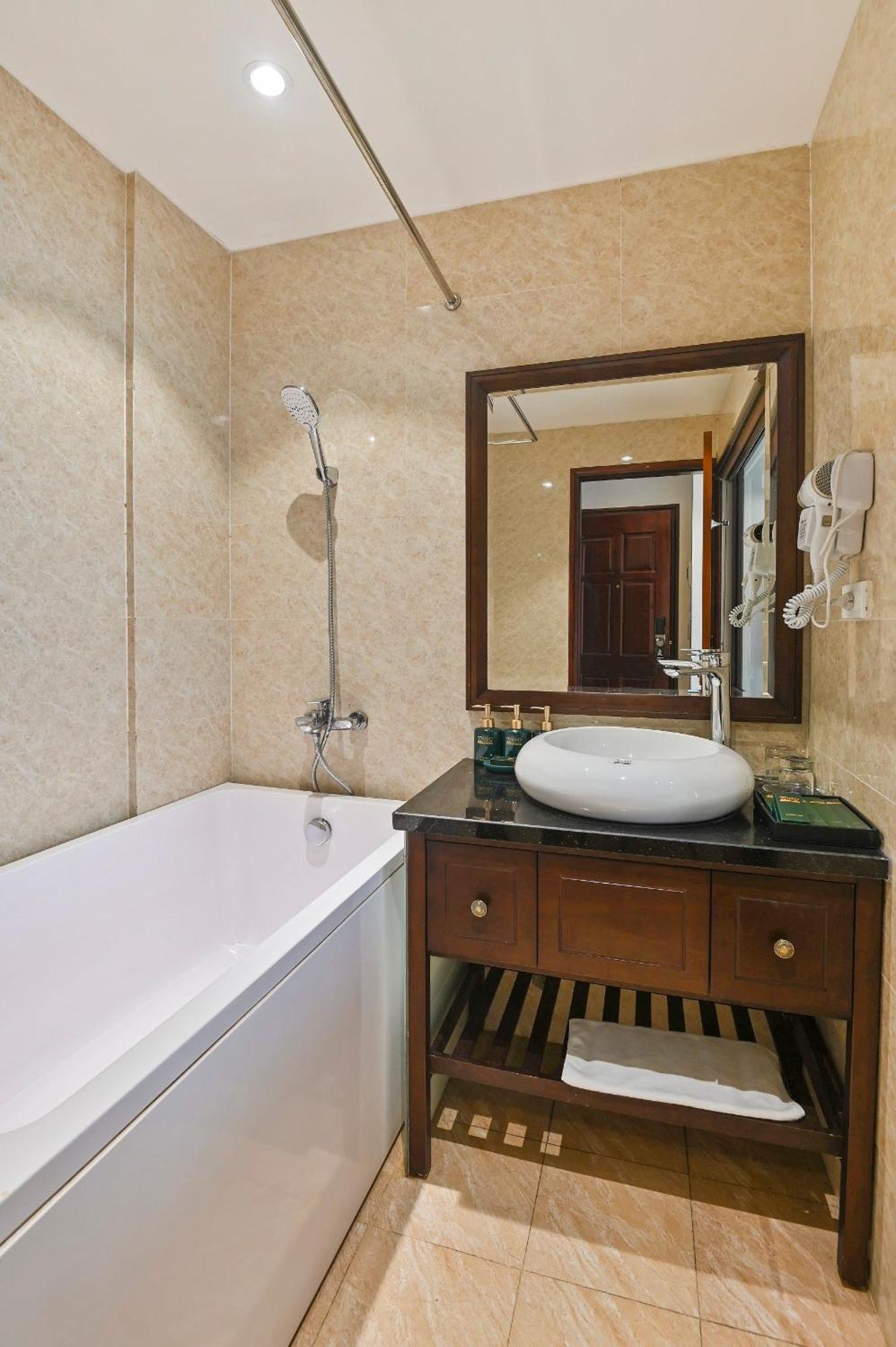 Sunny 22Land Residence Hotel 2 Hanoï Extérieur photo